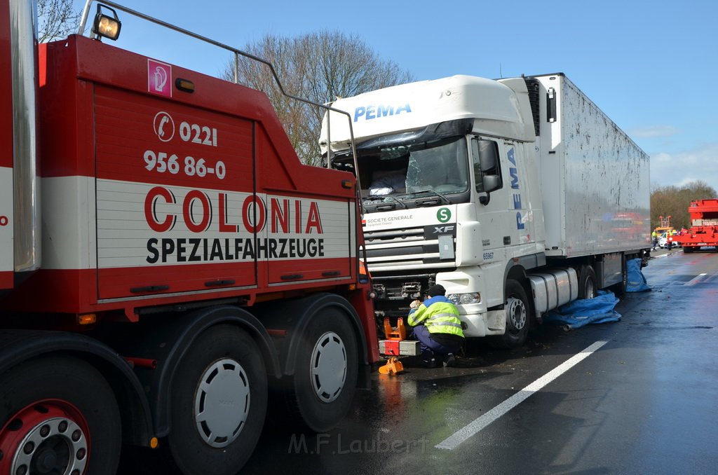 VU LKW umgestuerzt A 3 Rich Frankfurt AS Koenigsforst P609.JPG - Miklos Laubert